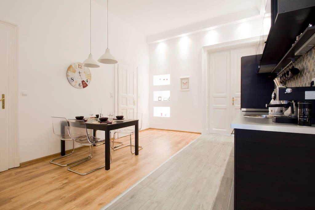 Downtown Rising Sun 104 Sq.M Apartment Будапеща Екстериор снимка